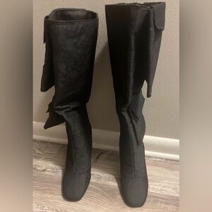 Black Women's Knee-High Boots